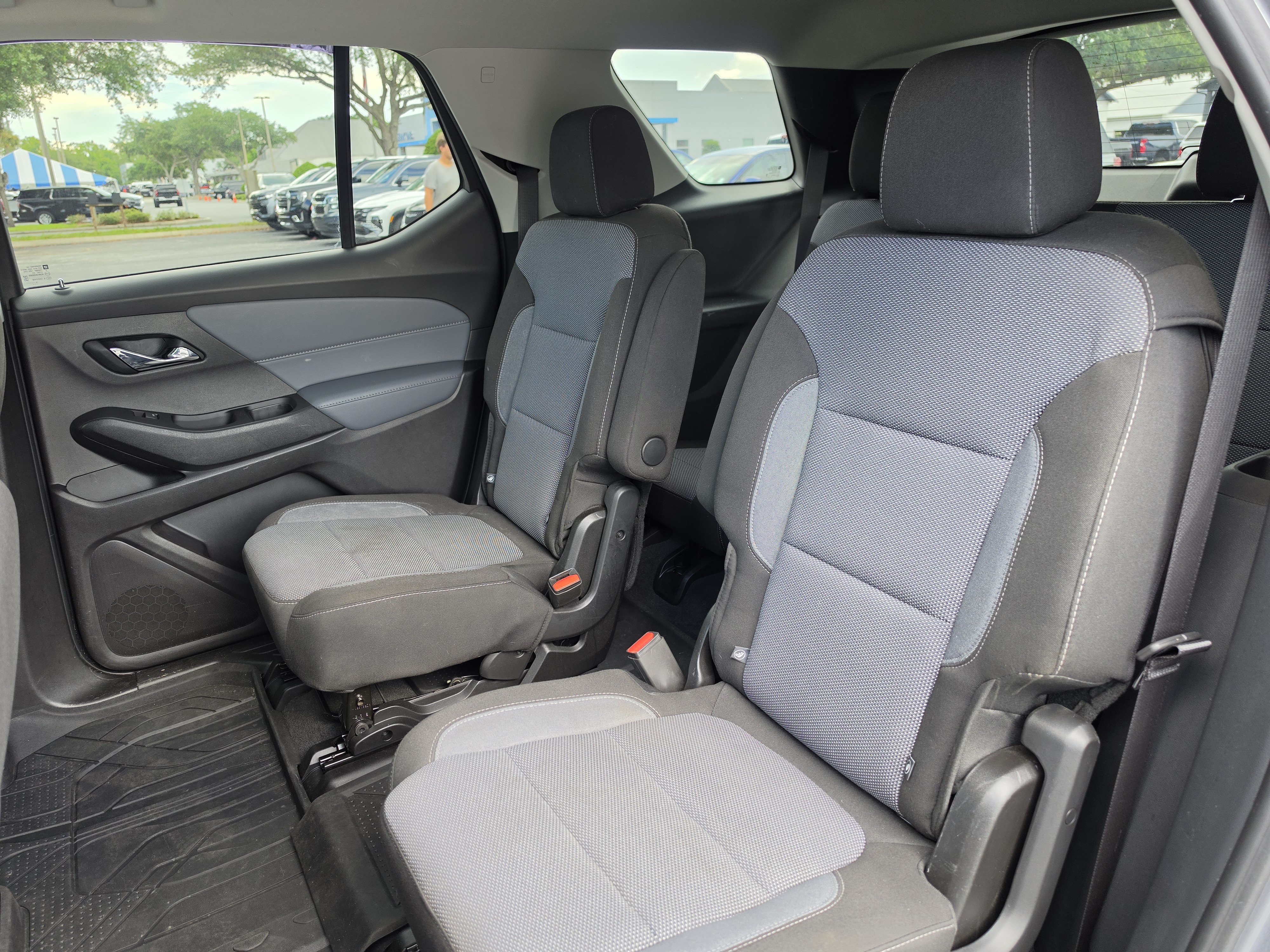 Certified 2020 Chevrolet Traverse LT w/ LPO, Floor Liner Package AWD/4WD image 24
