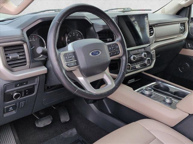 Used 2023 Ford Expedition Max XLT image 10