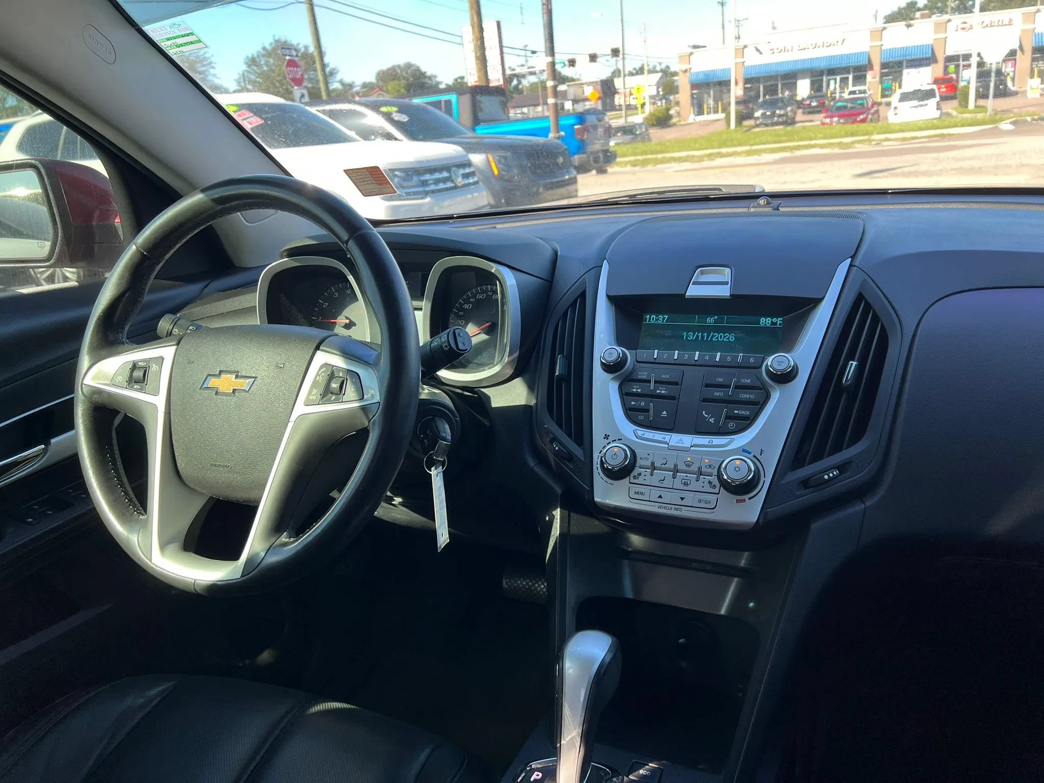Used 2011 Chevrolet Equinox LT FWD image 14