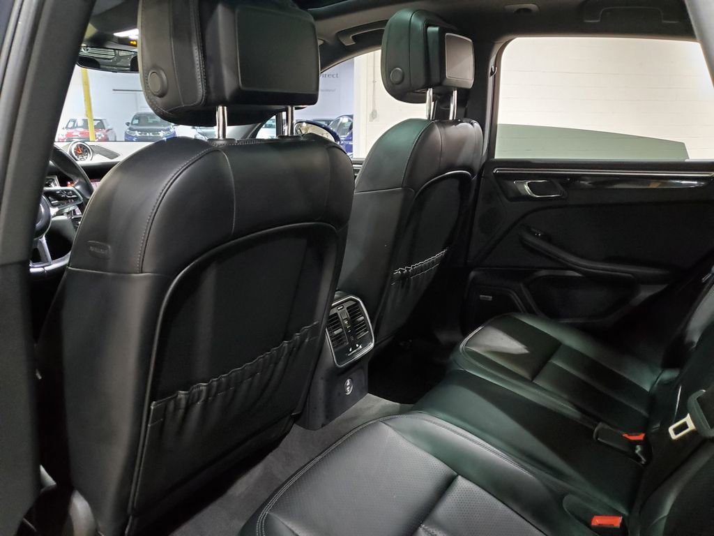 Used 2020 Porsche Macan image 26