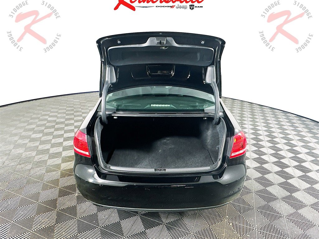 Used 2014 Volkswagen Passat 1.8T S image 28