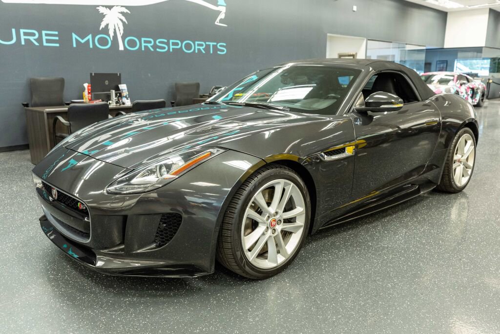 Used 2016 Jaguar F-TYPE S image 2