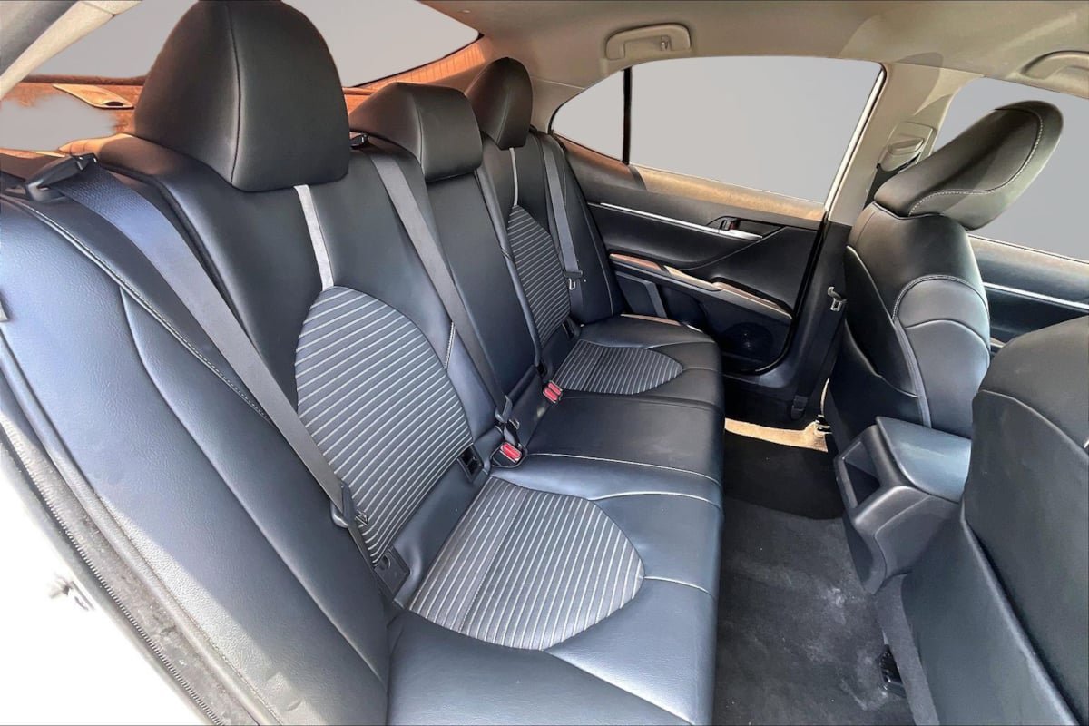 Used 2021 Toyota Camry SE FWD image 27