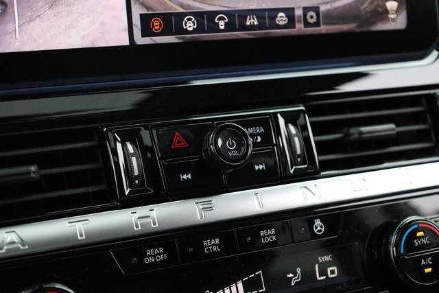 New 2026 Nissan Pathfinder Platinum AWD/4WD image 17