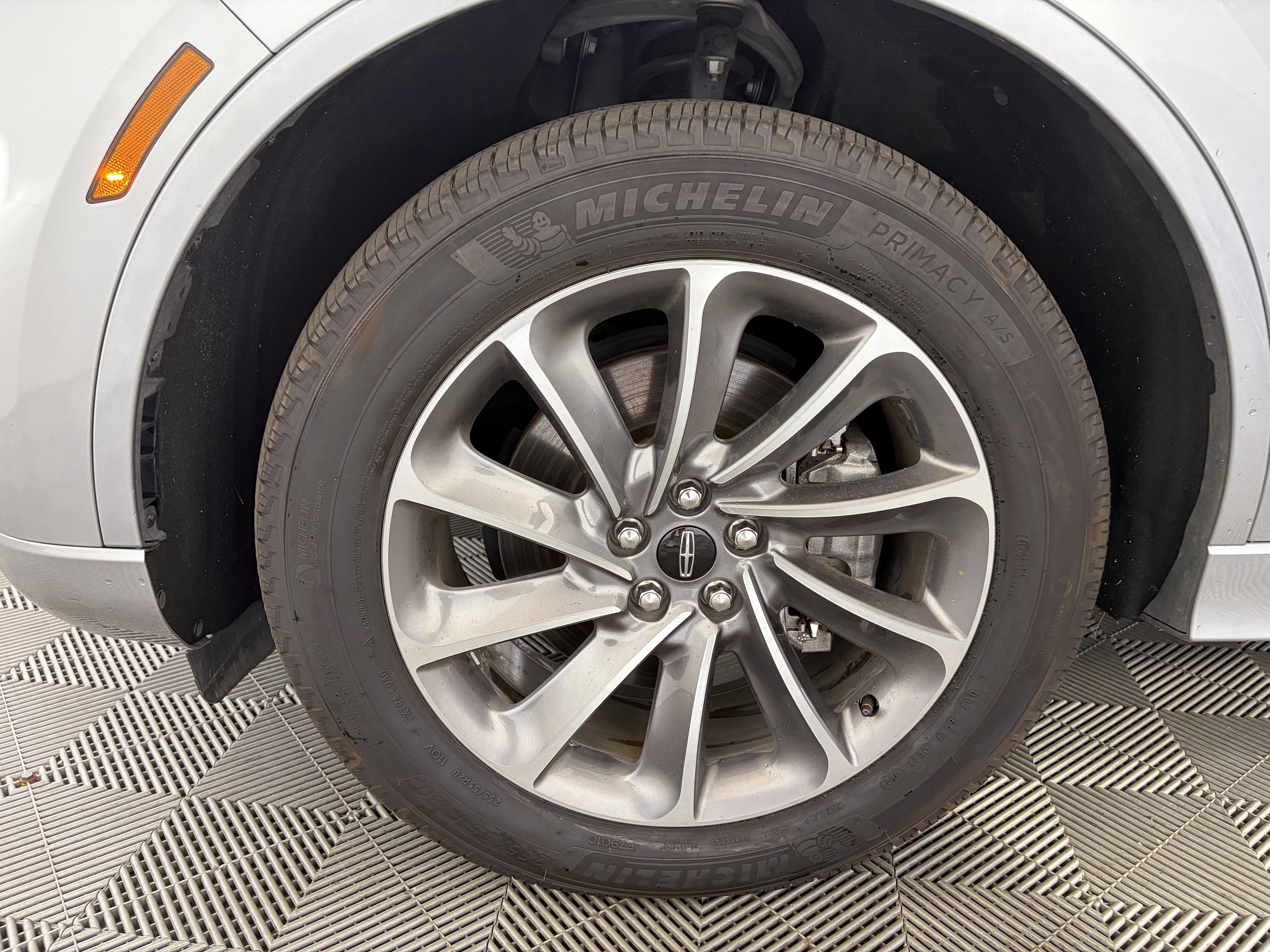 Used 2020 Lincoln Aviator Grand Touring w/ Elements Package Plus AWD/4WD image 14