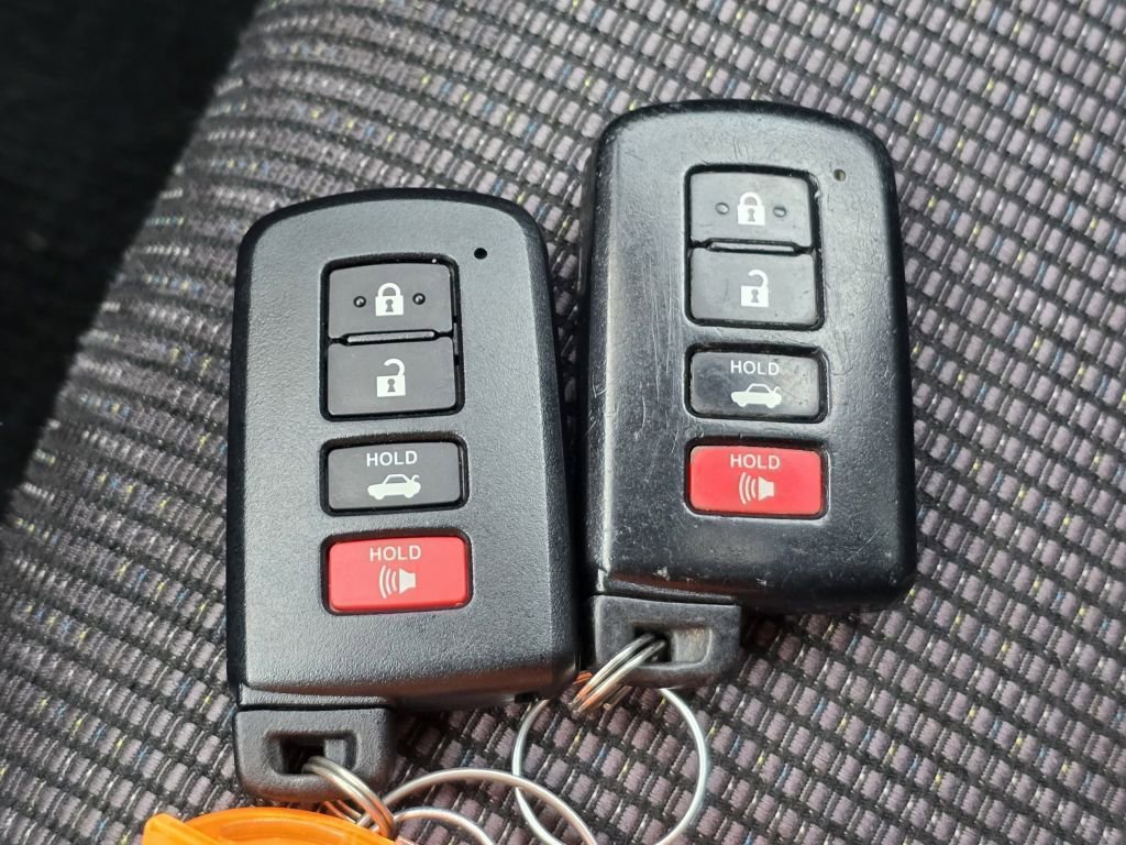 Used 2014 Toyota Corolla S image 33