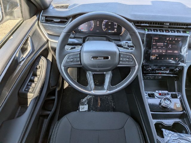 New 2026 Jeep Grand Cherokee L 4WD image 16