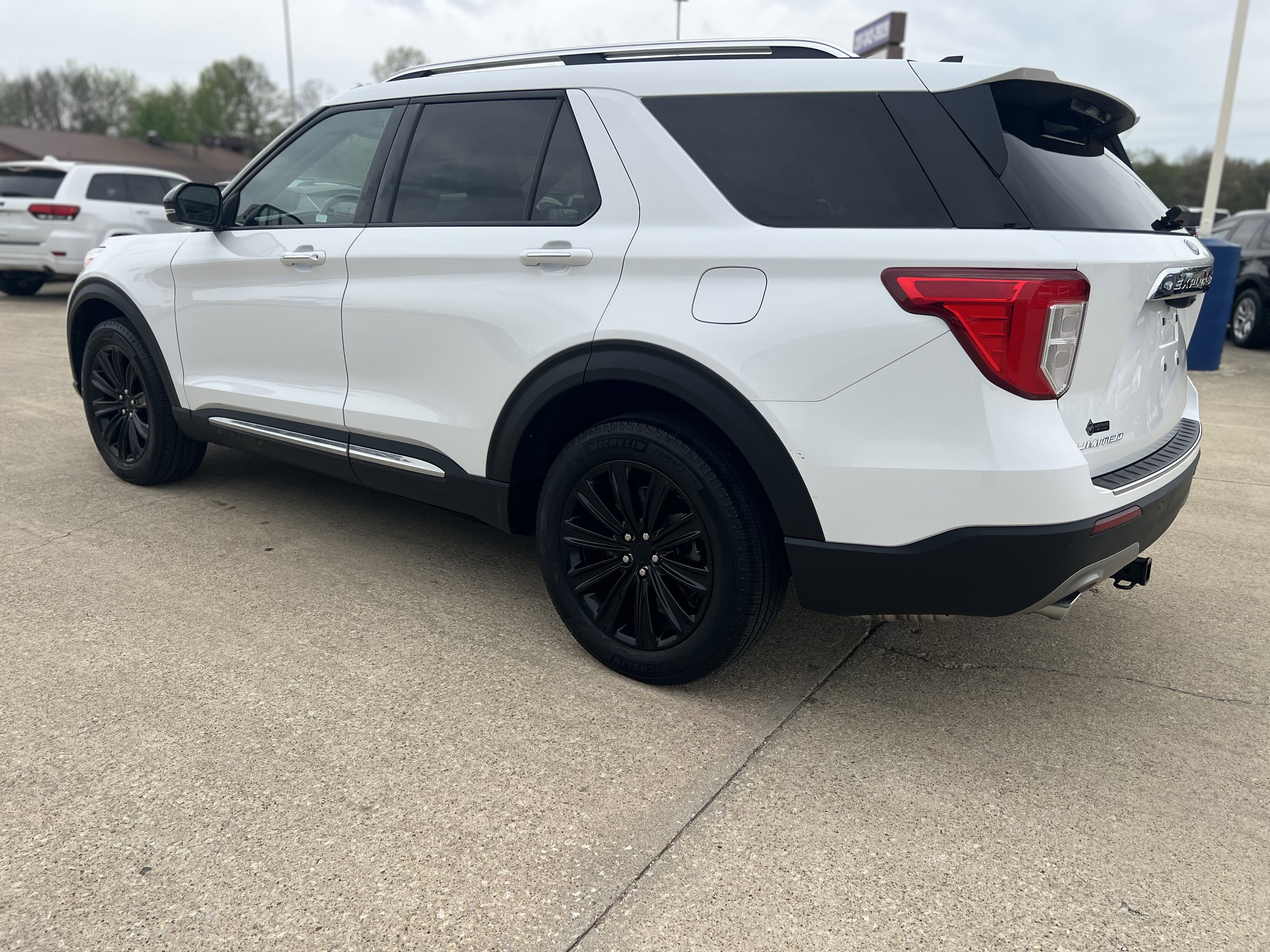 Used 2023 Ford Explorer Limited w/ Hybrid Equipment Group 310A image 8