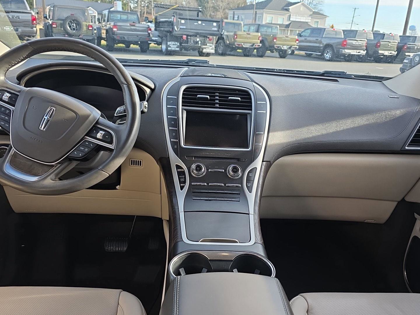 Used 2020 Lincoln Nautilus Reserve image 37