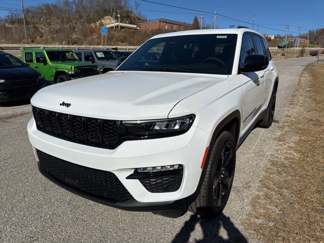 New 2025 Jeep Grand Cherokee Limited w/ Luxury Tech Group II AWD/4WD image 7