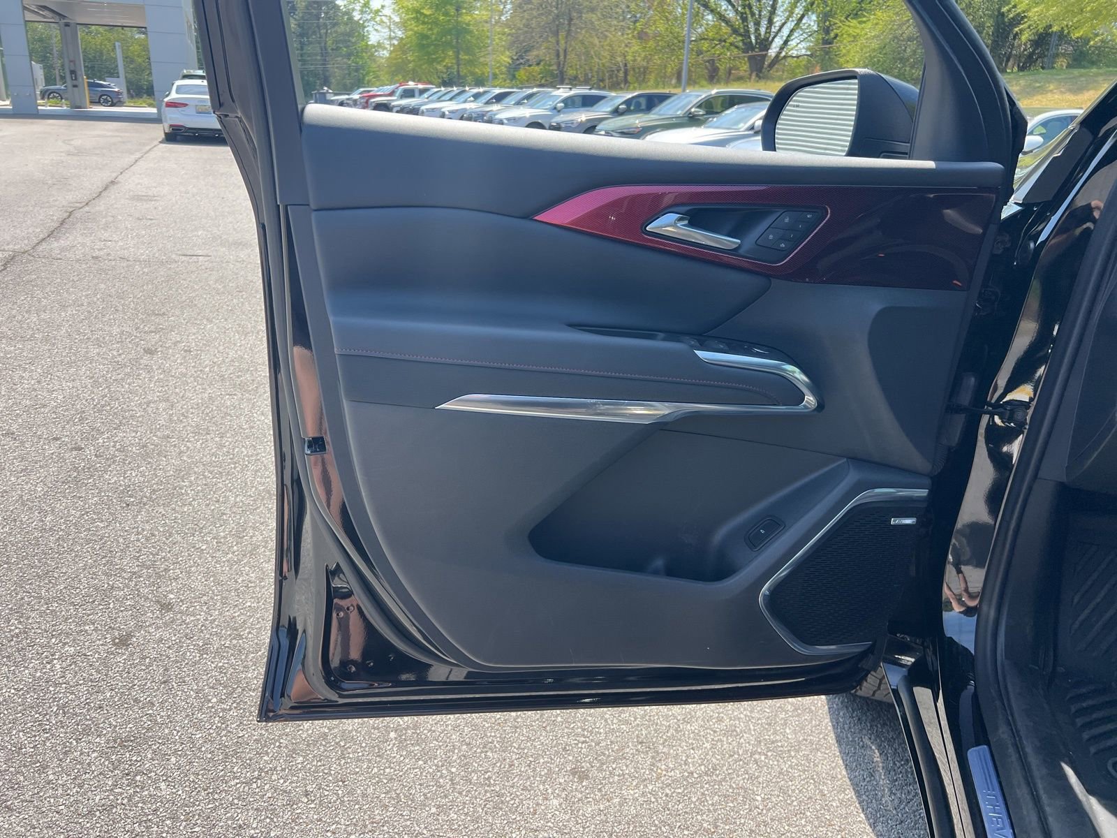 Used 2024 Chevrolet Traverse RS image 22