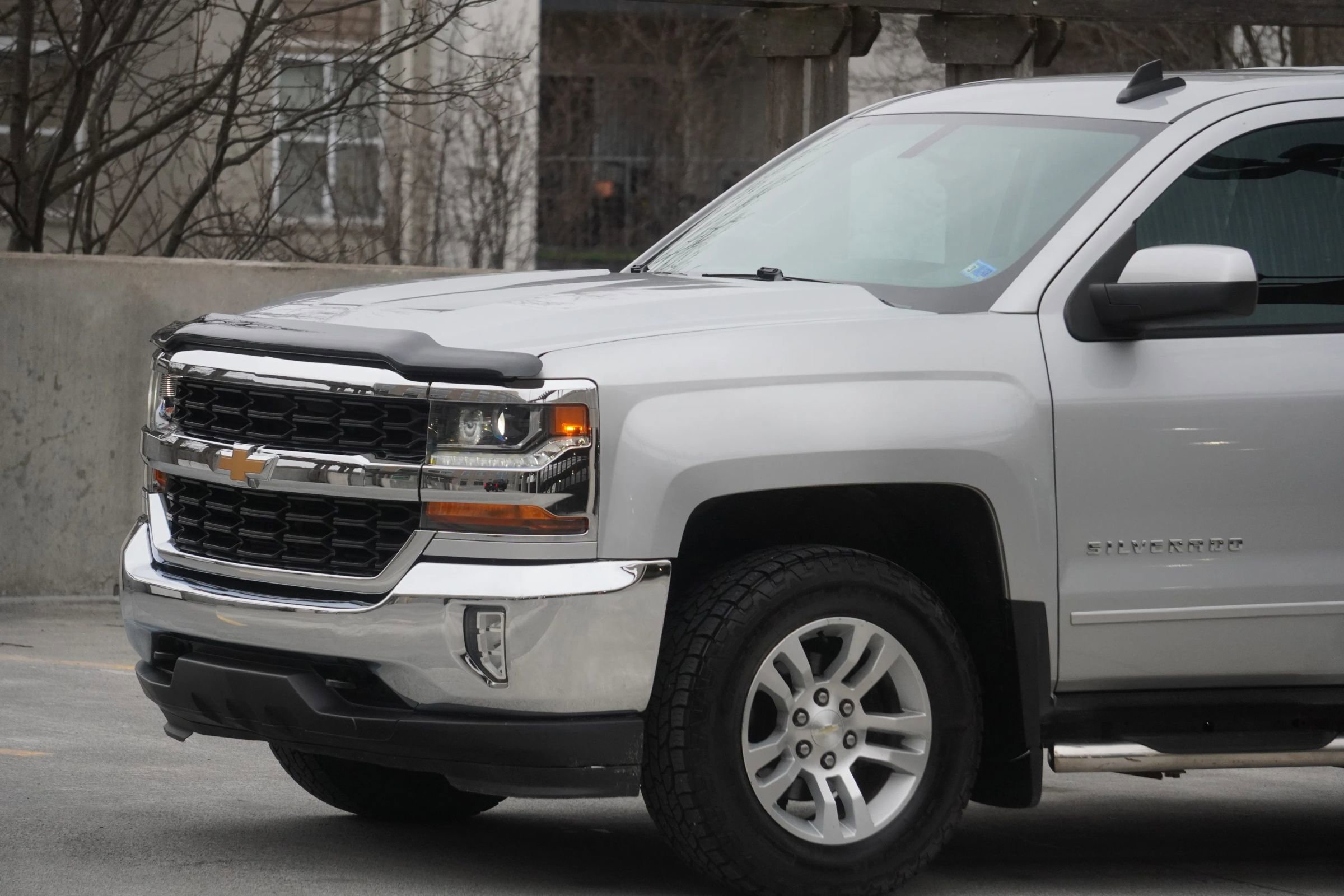 Used 2018 Chevrolet Silverado 1500 LT w/ All Star Edition AWD/4WD image 23
