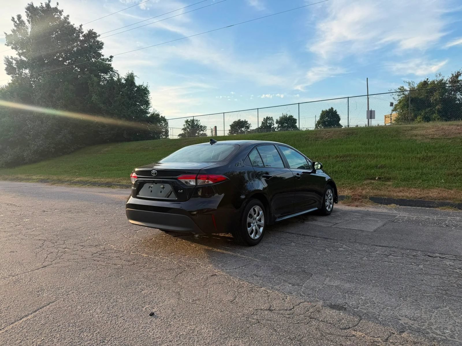Used 2024 Toyota Corolla LE FWD image 3