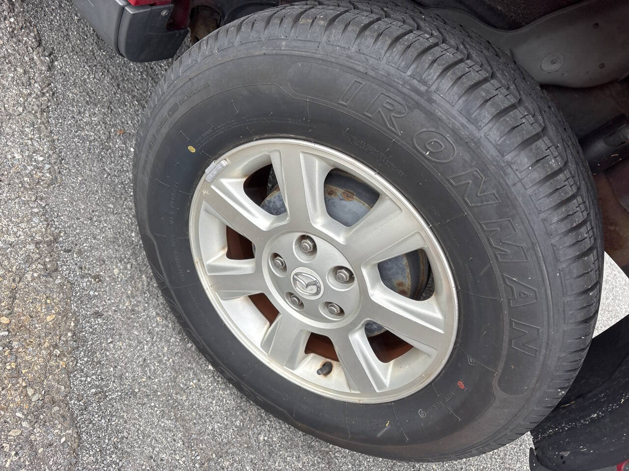 Used 2010 MAZDA Tribute i AWD/4WD image 3