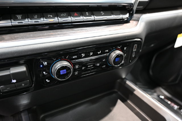 New 2026 Chevrolet Silverado 2500 LTZ w/ LTZ Premium Package AWD/4WD image 21