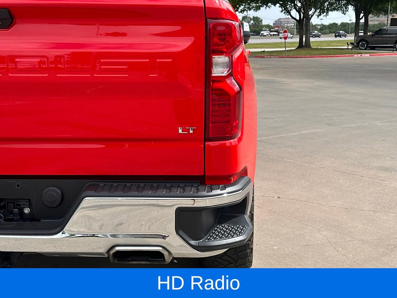 Used 2020 Chevrolet Silverado 1500 LT w/ Texas Edition AWD/4WD image 13