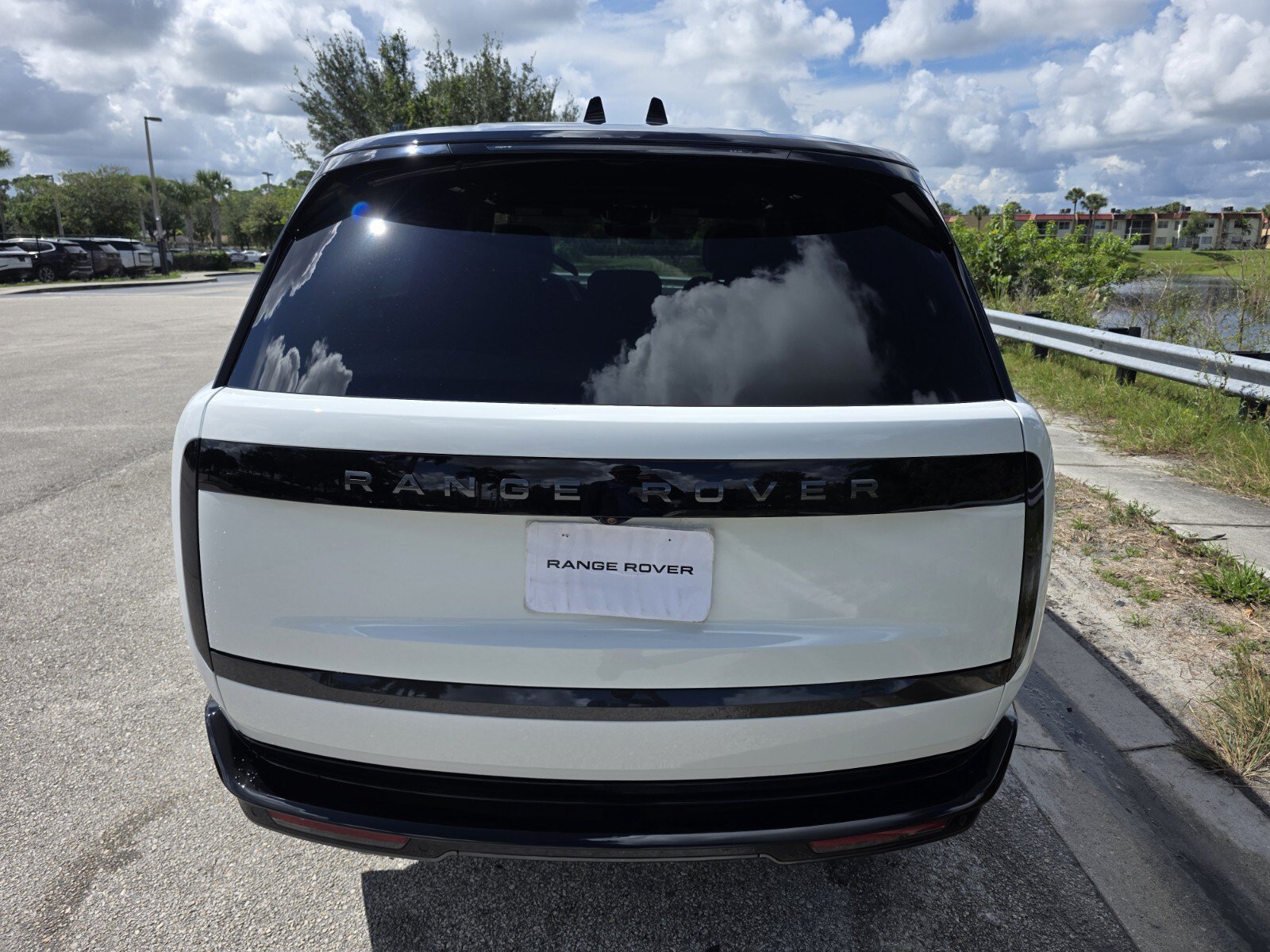 New 2027 Land Rover Range Rover SE AWD/4WD image 6