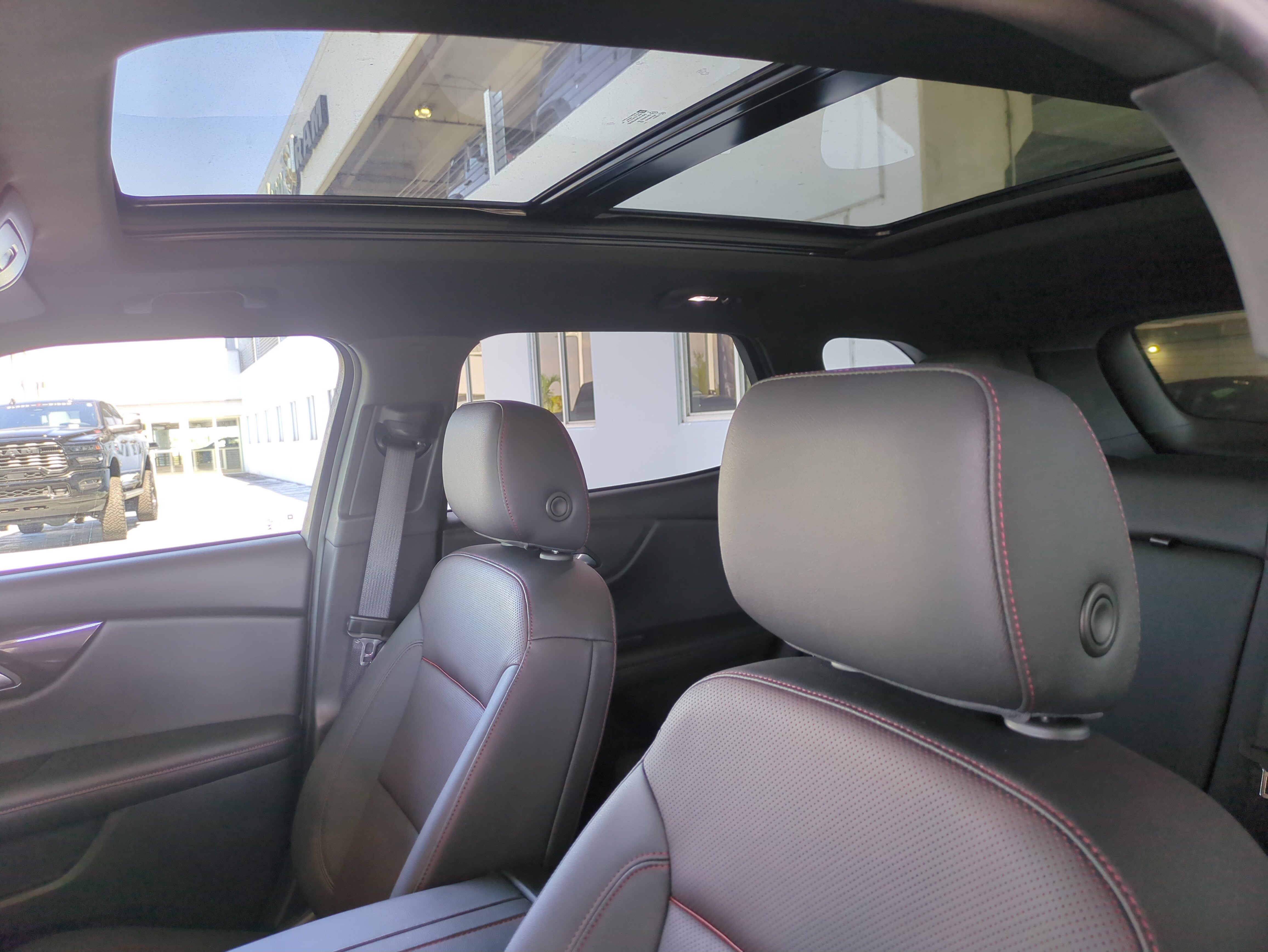 Used 2023 Chevrolet Blazer RS w/ Enhanced Convenience Package image 22