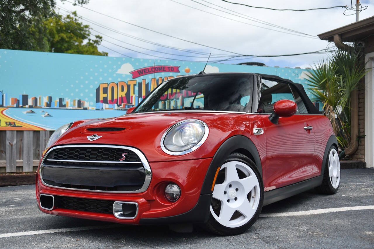 Used 2016 MINI Cooper S FWD image 1