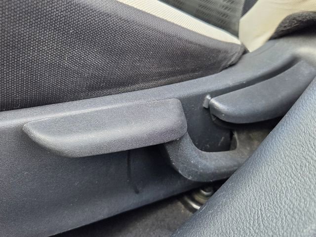 Used 2022 Nissan Versa SV image 19