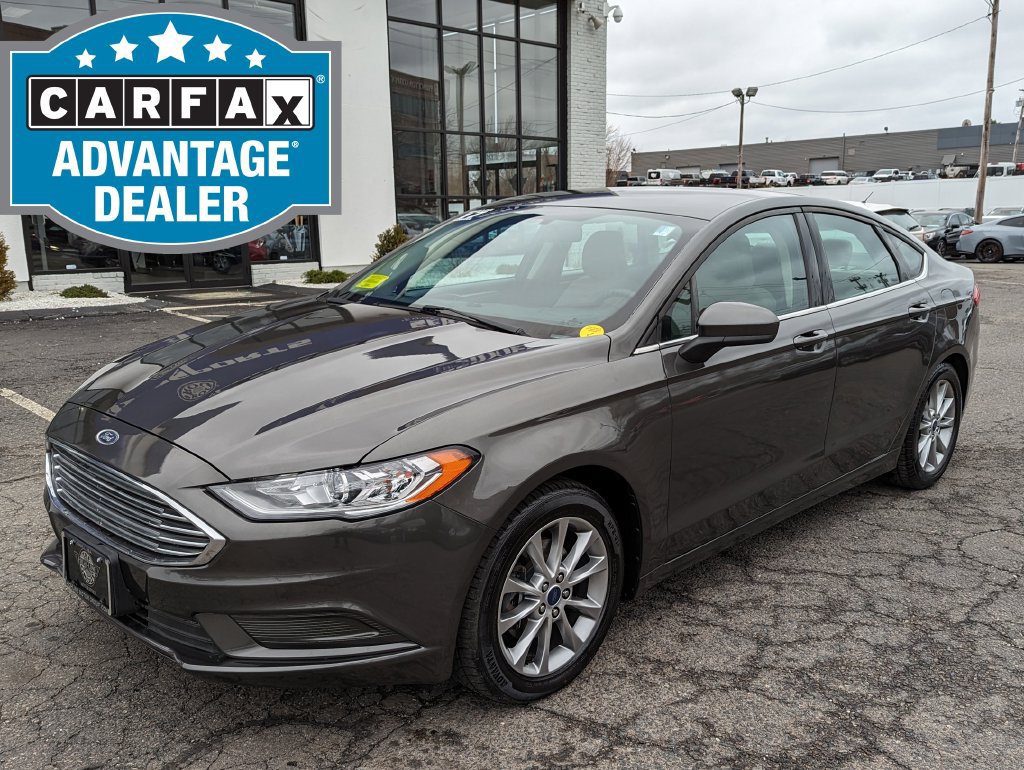 Used 2017 Ford Fusion S FWD image 2