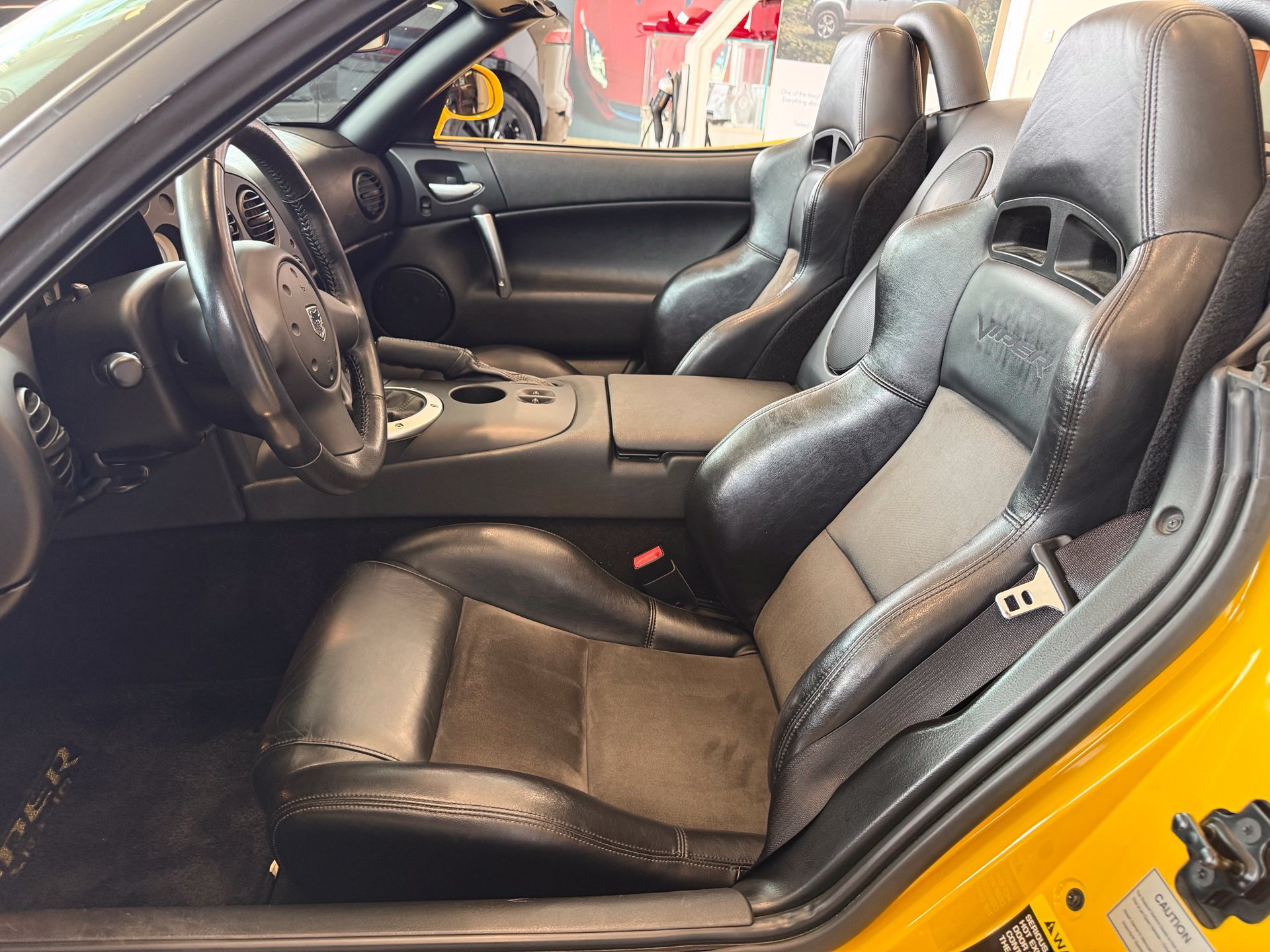 Used 2005 Dodge Viper SRT-10 RWD image 22