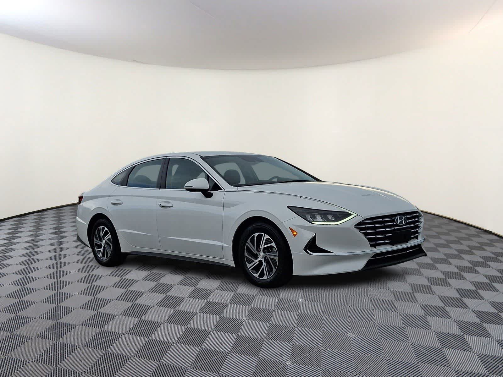Used 2021 Hyundai Sonata Blue FWD image 4