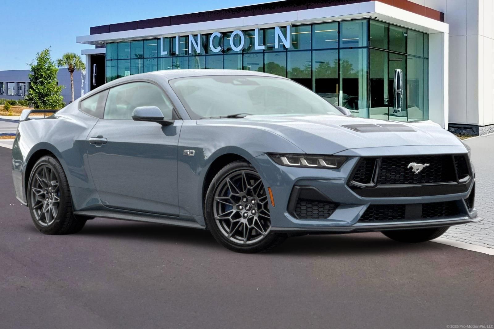 Used 2025 Ford Mustang GT Premium w/ GT Performance Package RWD image 2