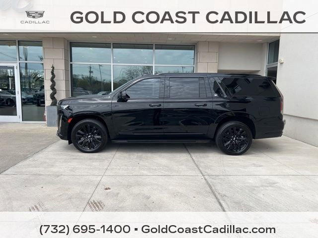 Certified 2022 Cadillac Escalade ESV Sport AWD/4WD image 2