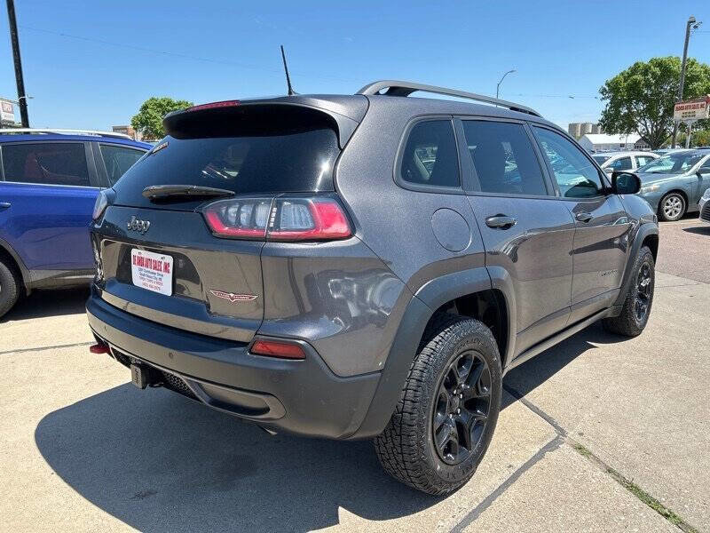 Used 2019 Jeep Cherokee Trailhawk w/ Comfort/Convenience Group image 5