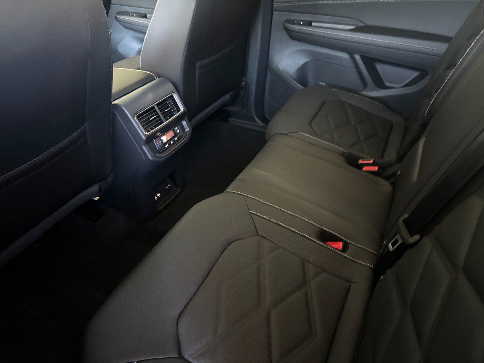 New 2026 Volkswagen Atlas SE AWD/4WD image 11
