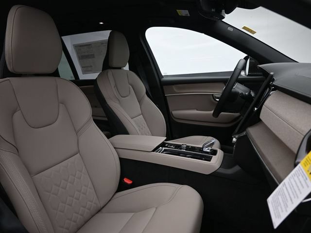 New 2026 Volvo XC90 B6 Plus w/ Protection Package Premier AWD/4WD image 36
