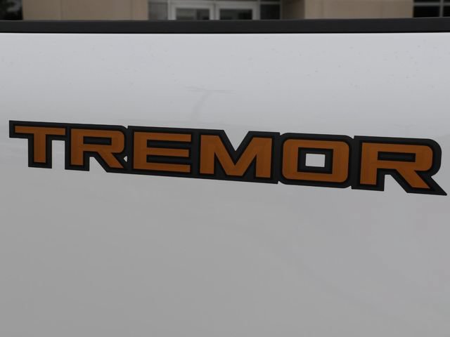 Used 2023 Ford F250 Lariat w/ Lariat Ultimate Package AWD/4WD image 9