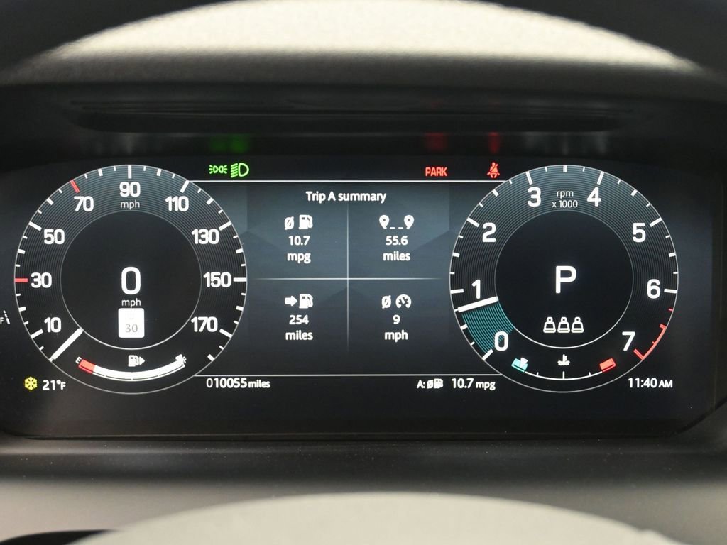 Used 2025 Land Rover Discovery Sport Dynamic SE image 11