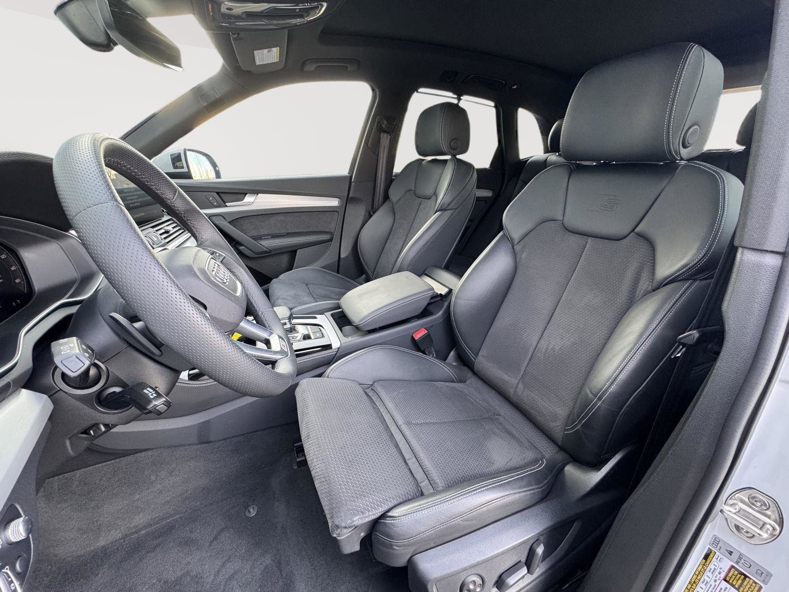 Used 2024 Audi Q5 e Prestige w/ Prestige Package image 10