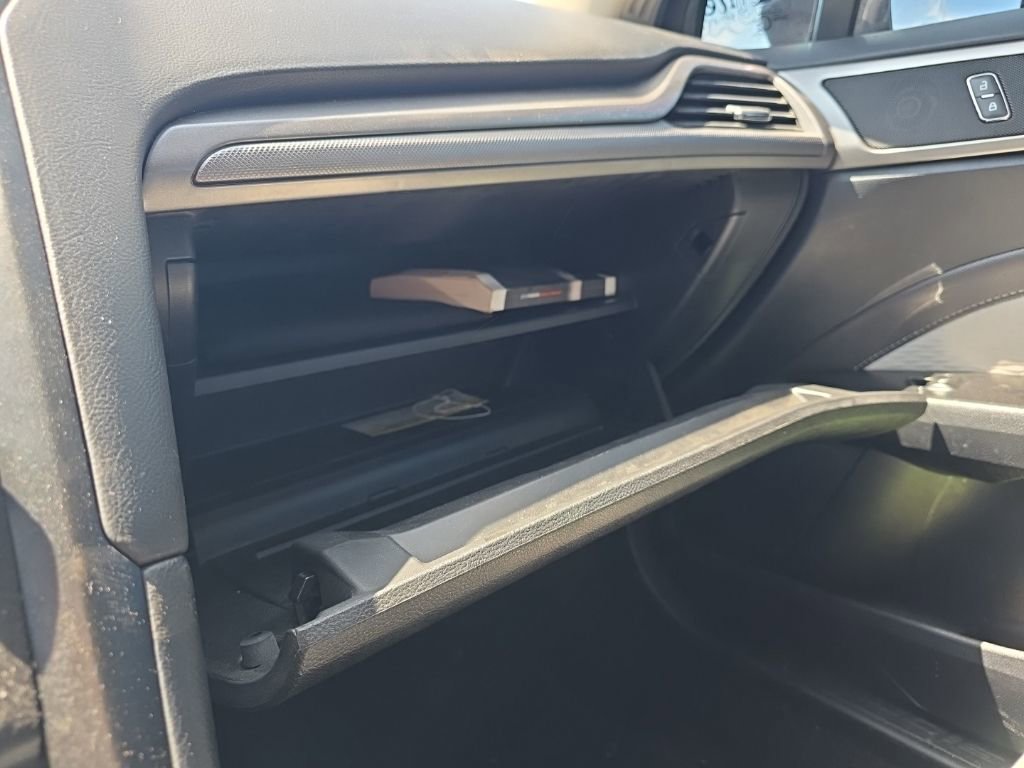 Used 2019 Ford Fusion SE w/ Equipment Group 151A image 27