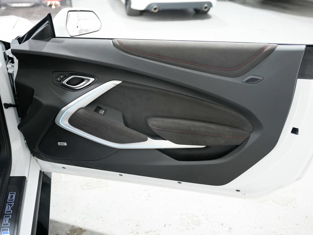 Used 2018 Chevrolet Camaro ZL1 RWD image 31