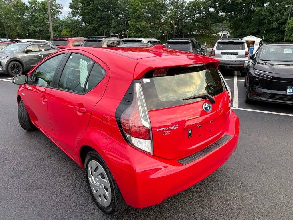 Used 2016 Toyota Prius C Two FWD image 8
