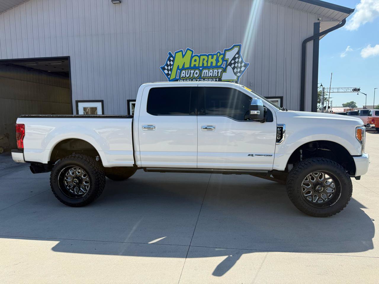Used 2019 Ford F350 Platinum w/ Platinum Ultimate Package AWD/4WD image 7