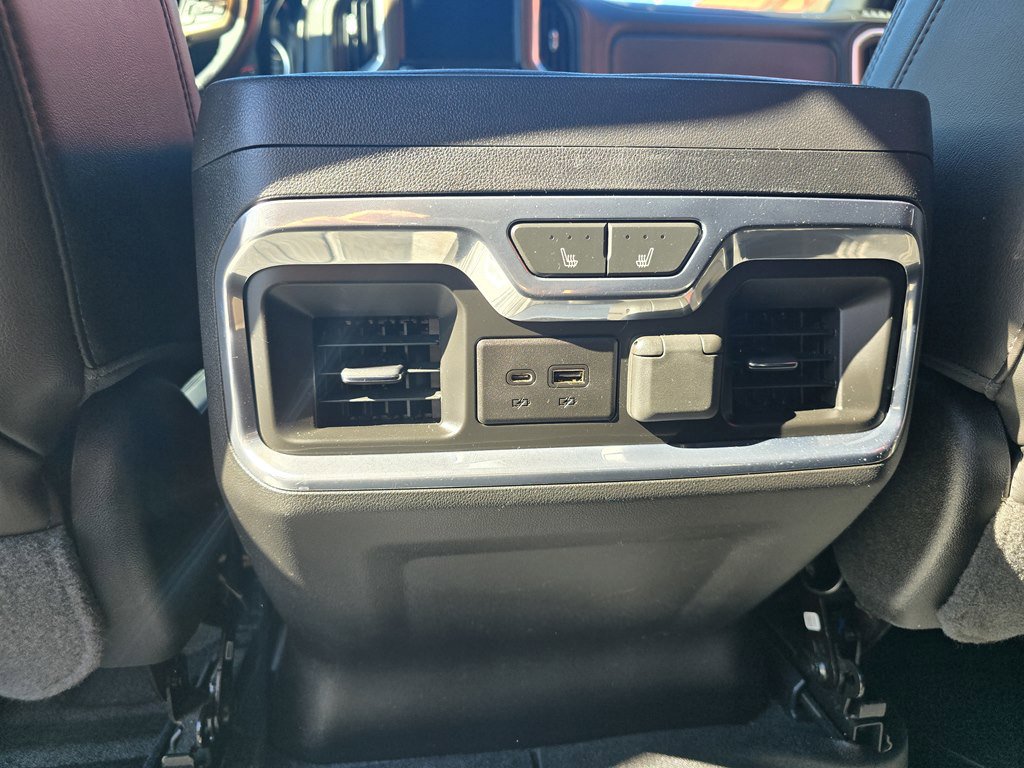 Used 2019 Chevrolet Silverado 1500 High Country image 11