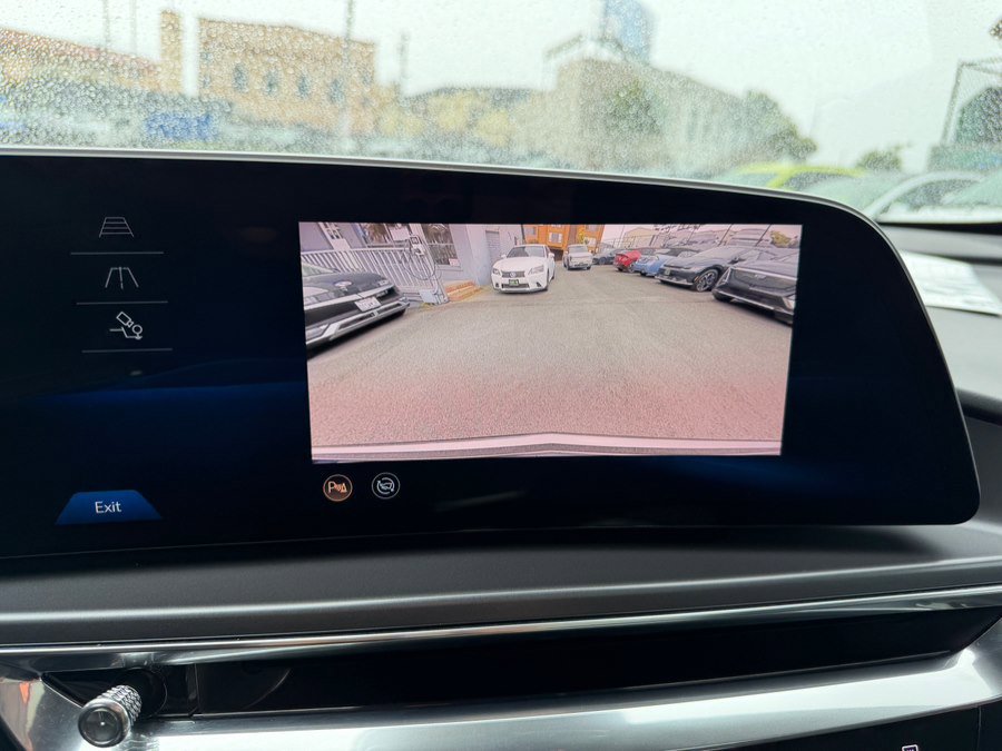 Used 2024 Cadillac Lyriq Tech w/ LPO, Floor Liner Package image 26