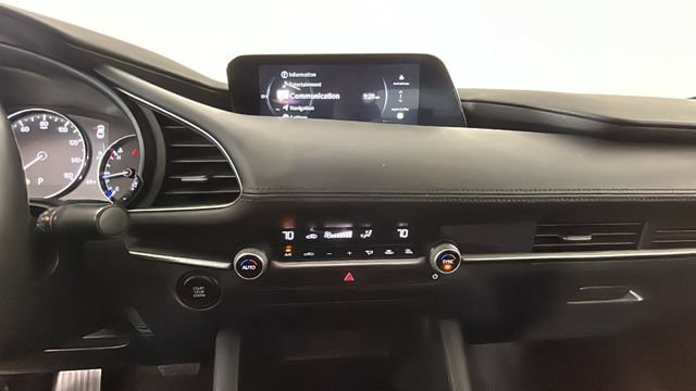 Used 2024 MAZDA MAZDA3 s FWD image 24