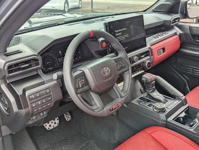 Used 2025 Toyota Tacoma TRD Pro AWD/4WD image 12