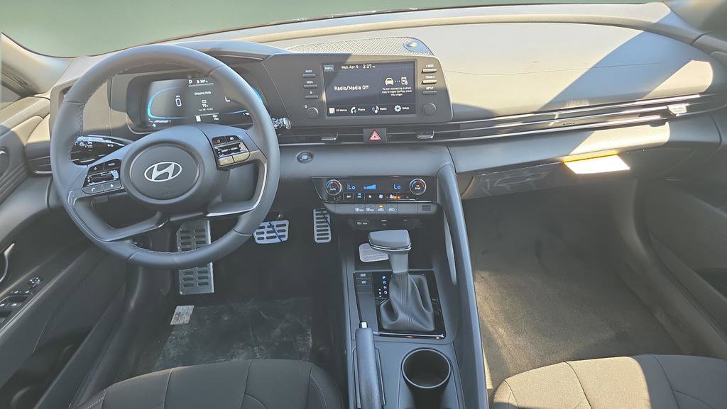 New 2026 Hyundai Elantra Sport FWD image 17
