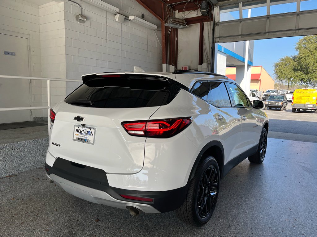 Used 2024 Chevrolet Blazer LT w/ Convenience Package image 11
