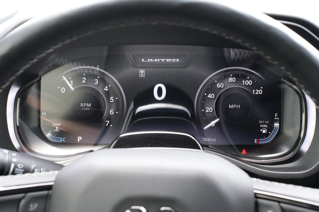 Used 2025 RAM 1500 Limited AWD/4WD image 9