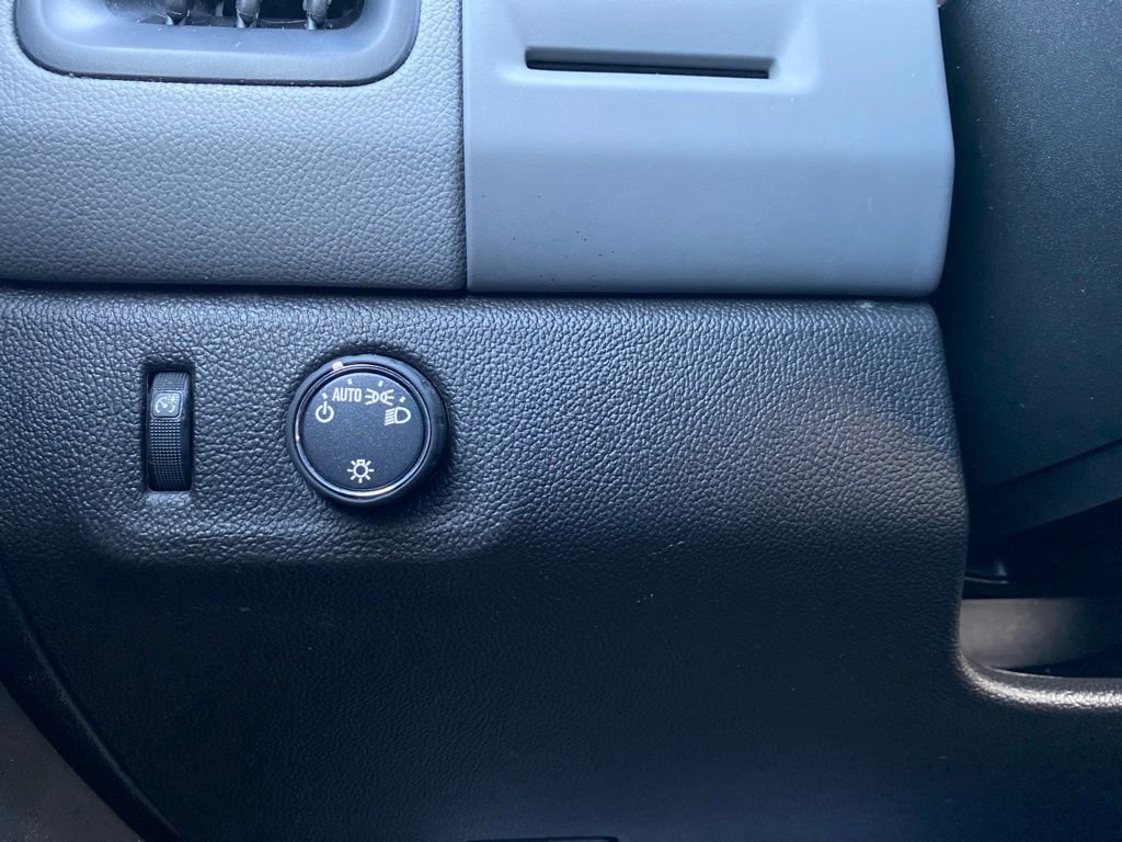 Used 2022 Chevrolet Colorado W/T image 28