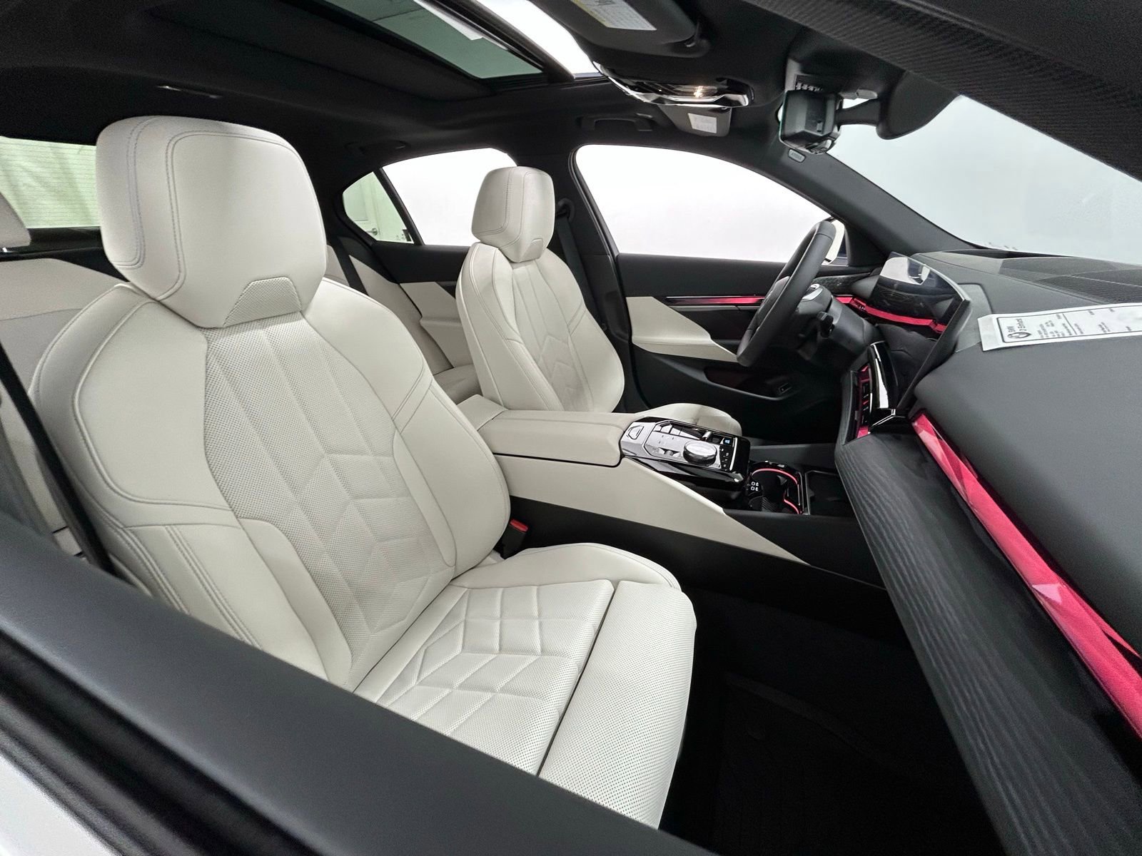 Used 2026 BMW i5 eDrive40 w/ Premium Package image 42