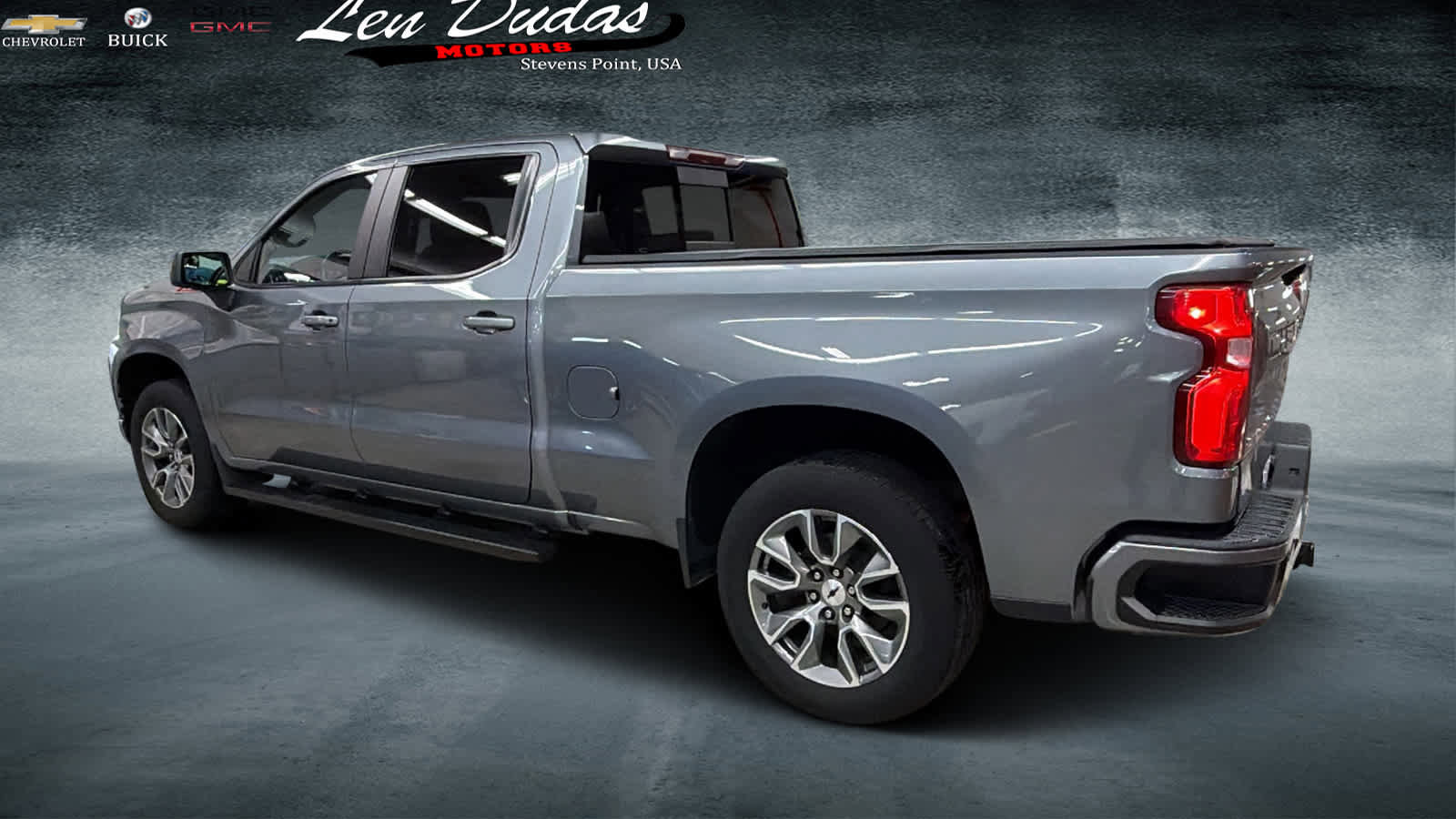 Used 2021 Chevrolet Silverado 1500 RST image 3