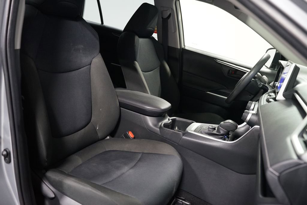 Certified 2025 Toyota RAV4 LE AWD/4WD image 26